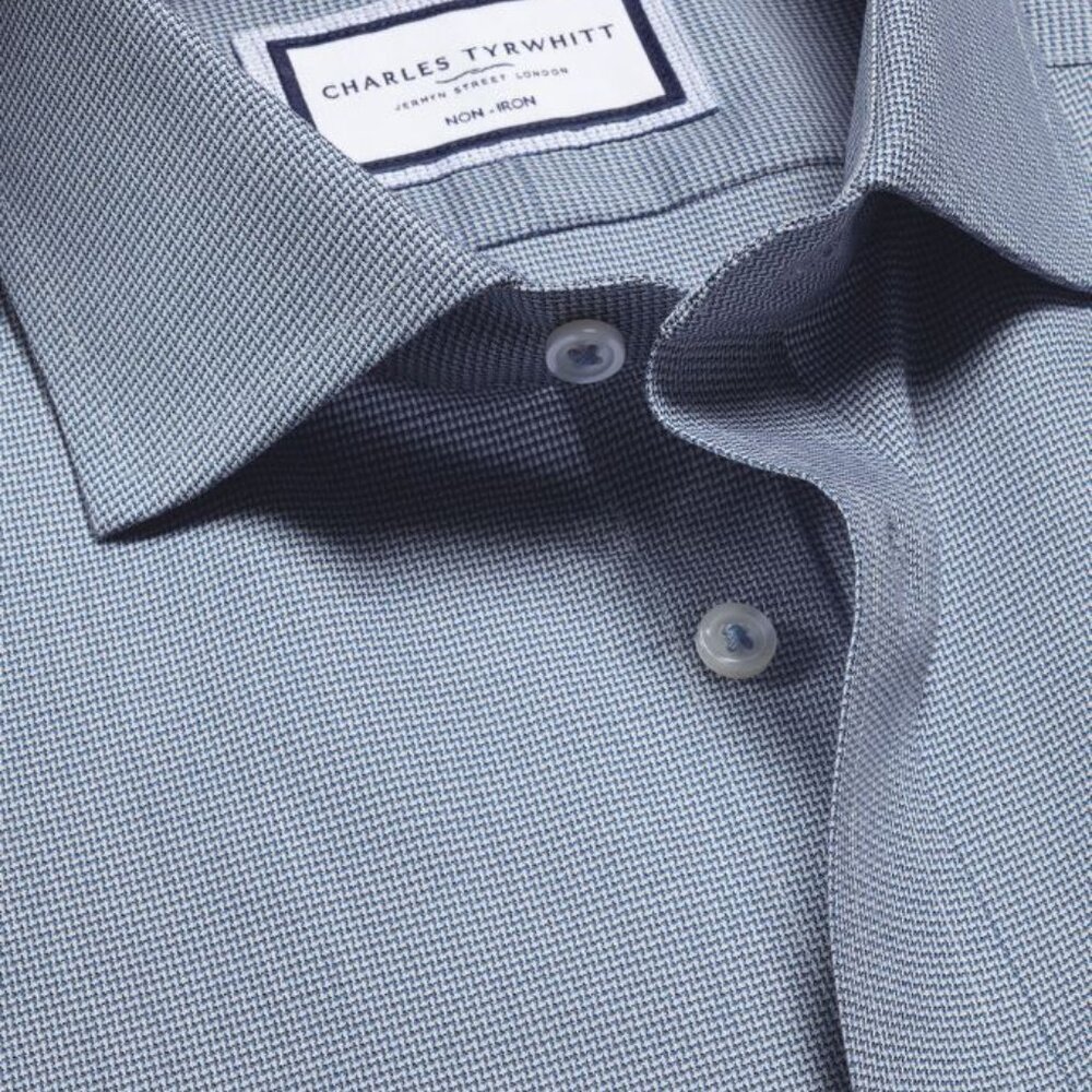 Charles Tyrwhitt dress shirt, size 17.5/34"